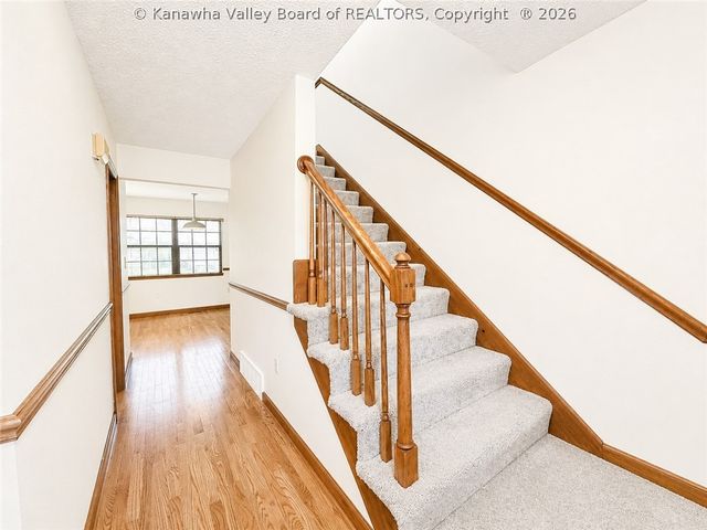 204 Bent Tree Estates, Scott Depot, WV 25560