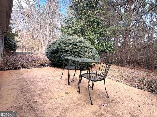 5519 Amber Cove Way, Flowery Branch, GA 30542