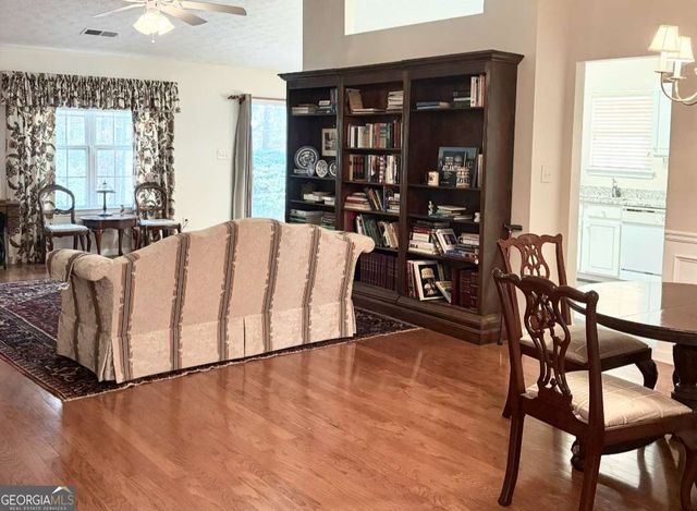 5519 Amber Cove Way, Flowery Branch, GA 30542