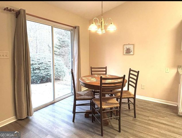 5519 Amber Cove Way, Flowery Branch, GA 30542