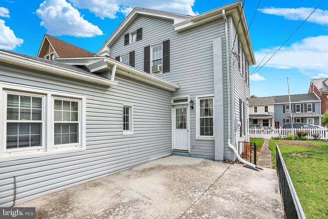 123 N 2ND ST, Newport, PA 17074