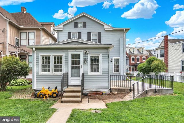 123 N 2ND ST, Newport, PA 17074