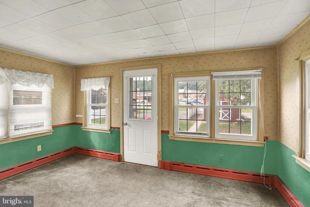 123 N 2ND ST, Newport, PA 17074