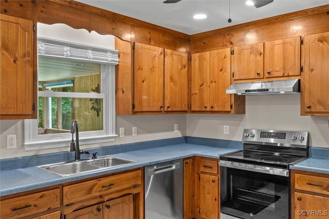 5428 Copperfield Dr, Prince George, VA 23875