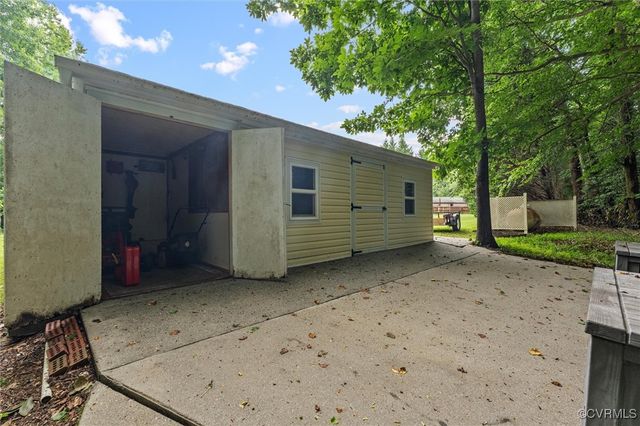 5428 Copperfield Dr, Prince George, VA 23875