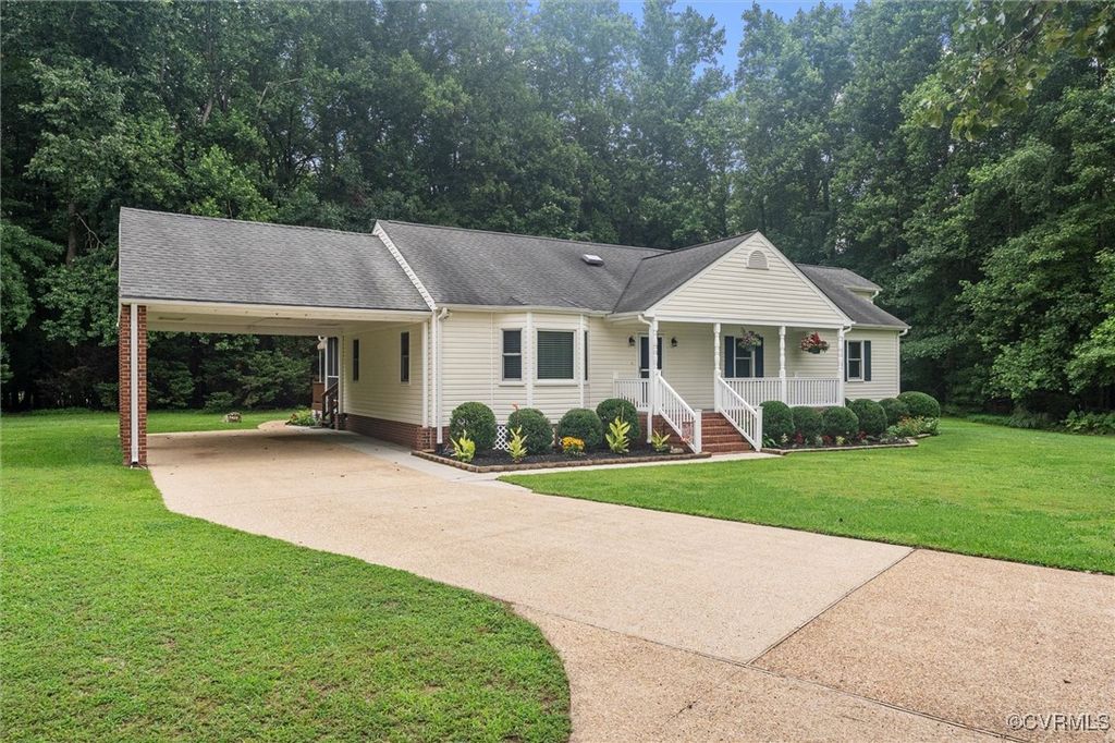 5428 Copperfield Dr, Prince George, VA 23875