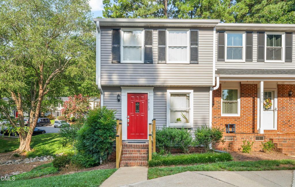 7713 Kingsberry Court, Raleigh, NC 27615