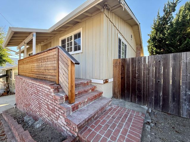 1297 Aspen Drive, Pacifica, CA 94044