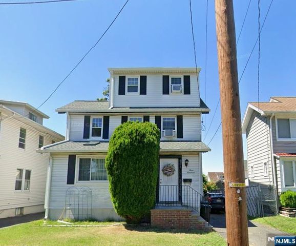 300 Crestview Place, Bogota, NJ 07603