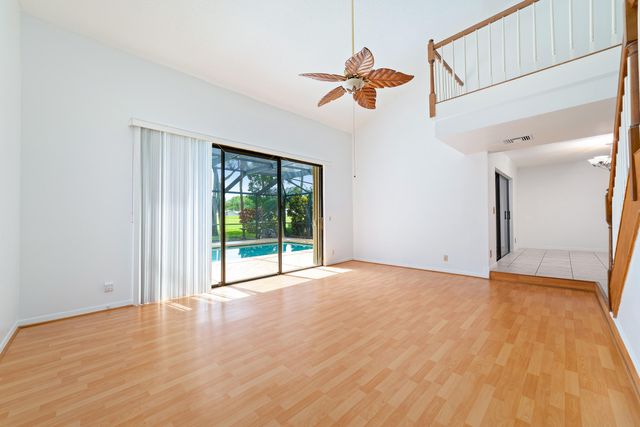 219 Wildwood Circle, Deerfield Beach, FL 33442