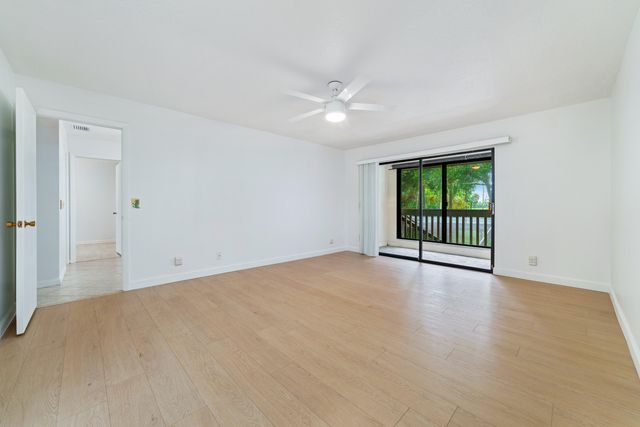 219 Wildwood Circle, Deerfield Beach, FL 33442