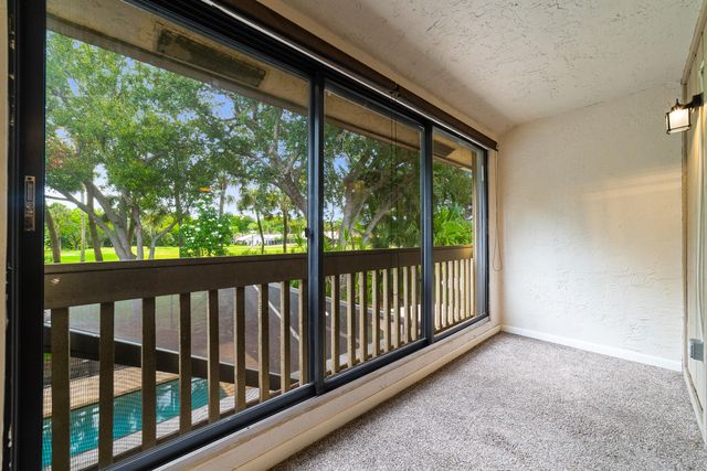 219 Wildwood Circle, Deerfield Beach, FL 33442