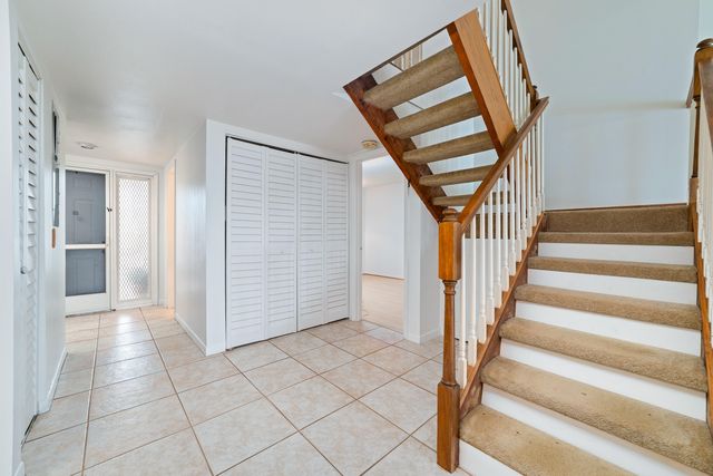 219 Wildwood Circle, Deerfield Beach, FL 33442