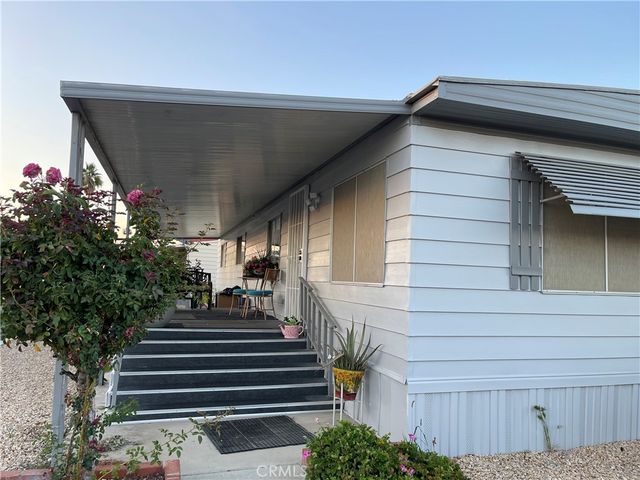 2205 W Acacia Ave 47, Hemet, CA 92545