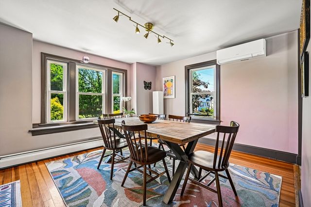 1061 Narragansett Blvd, Cranston, RI 02905
