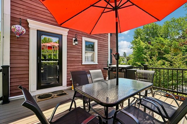 1061 Narragansett Blvd, Cranston, RI 02905