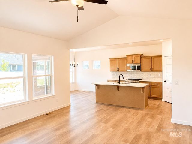 1022 Paintbrush Ave, Kimberly, ID 83341