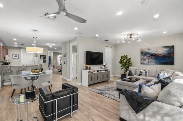 16088 Poppyseed Circle 303, Delray Beach, FL 33484