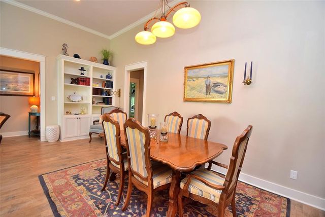 956 S Redfish Street, Crystal Beach, TX 77650
