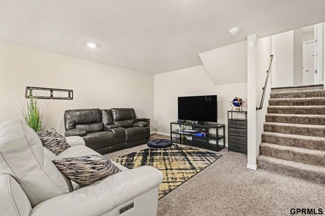 15006 S 19th Street, Bellevue, NE 68123