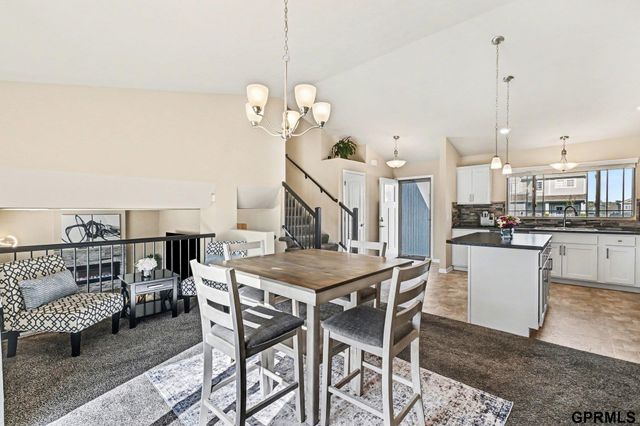 15006 S 19th Street, Bellevue, NE 68123
