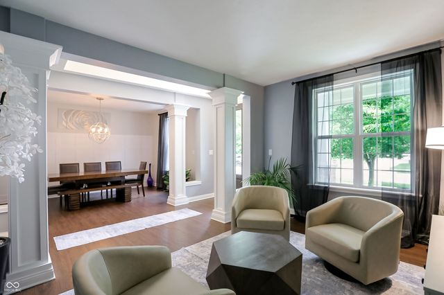 5723 Peaking Fox Drive, Indianapolis, IN 46237
