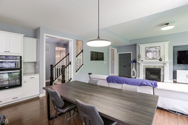 5723 Peaking Fox Drive, Indianapolis, IN 46237