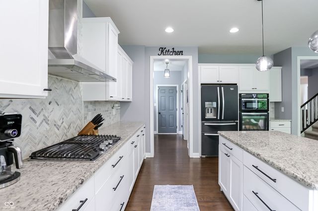 5723 Peaking Fox Drive, Indianapolis, IN 46237