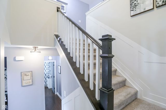 5723 Peaking Fox Drive, Indianapolis, IN 46237