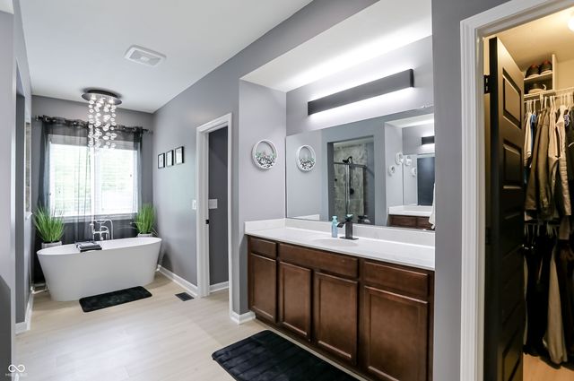 5723 Peaking Fox Drive, Indianapolis, IN 46237