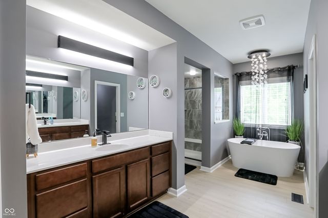 5723 Peaking Fox Drive, Indianapolis, IN 46237
