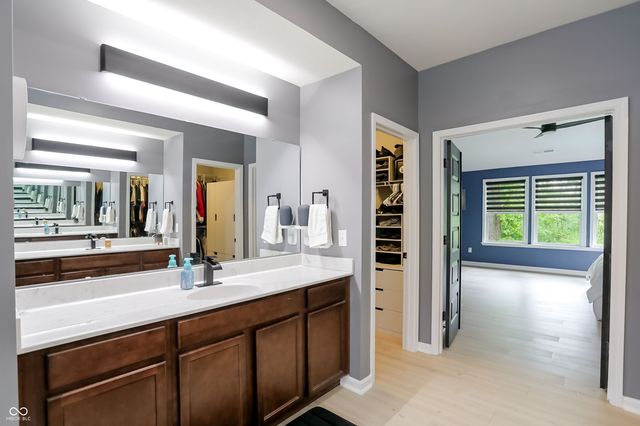 5723 Peaking Fox Drive, Indianapolis, IN 46237
