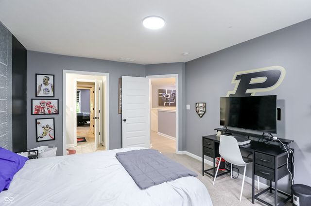 5723 Peaking Fox Drive, Indianapolis, IN 46237