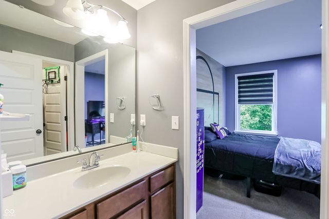 5723 Peaking Fox Drive, Indianapolis, IN 46237