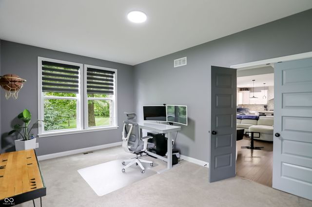 5723 Peaking Fox Drive, Indianapolis, IN 46237