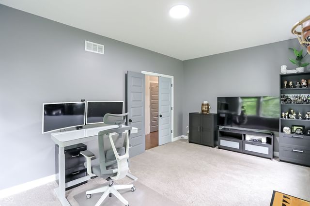 5723 Peaking Fox Drive, Indianapolis, IN 46237