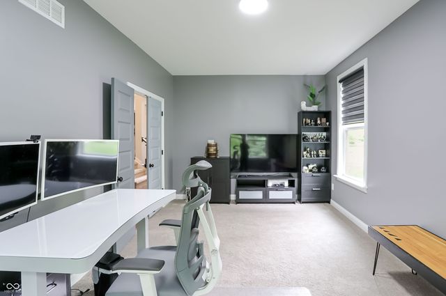 5723 Peaking Fox Drive, Indianapolis, IN 46237