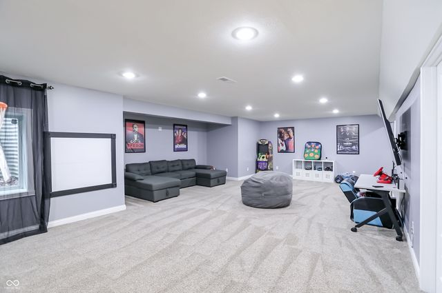 5723 Peaking Fox Drive, Indianapolis, IN 46237