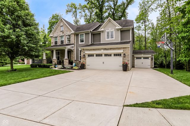 5723 Peaking Fox Drive, Indianapolis, IN 46237