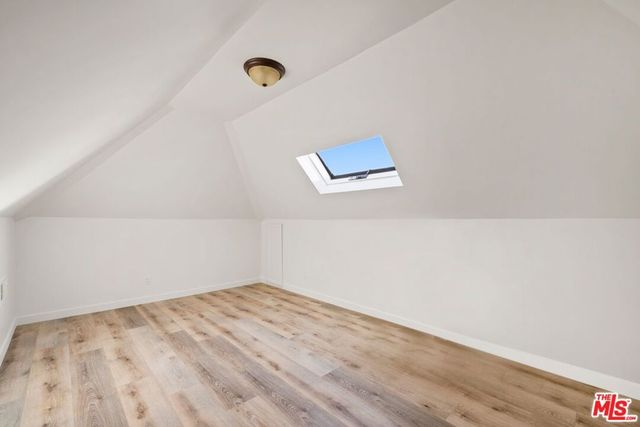 1050 Centinela Avenue, Santa Monica, CA 90403