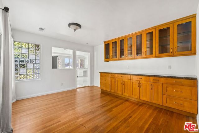 1050 Centinela Avenue, Santa Monica, CA 90403