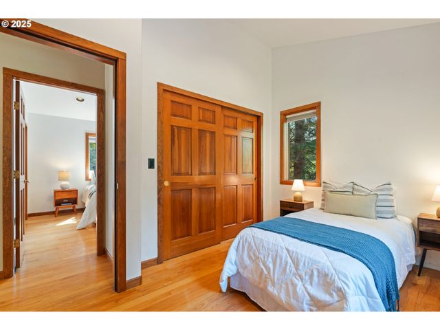 18 GREENWOOD Rd, Trout Lake, WA 98650