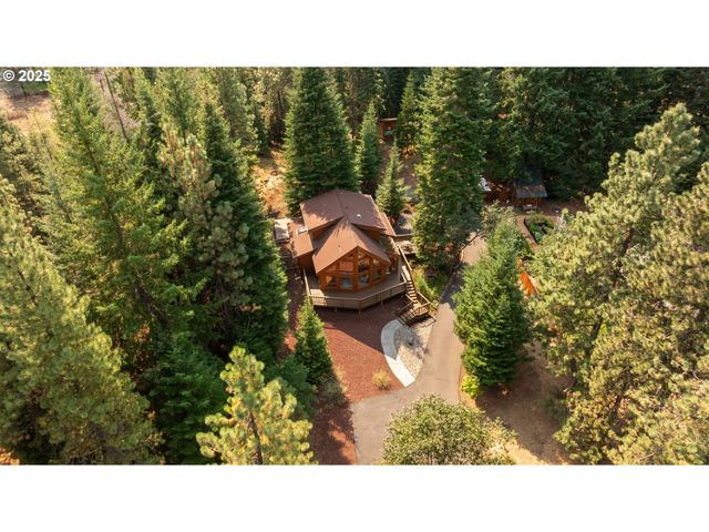 18 GREENWOOD Rd, Trout Lake, WA 98650