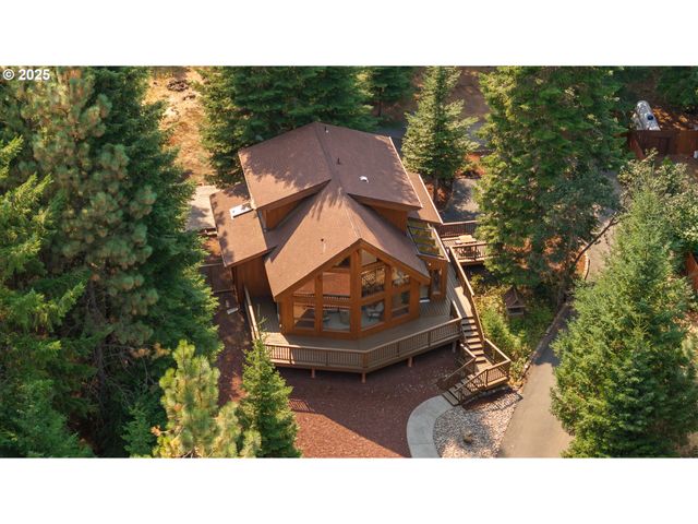 18 GREENWOOD Rd, Trout Lake, WA 98650