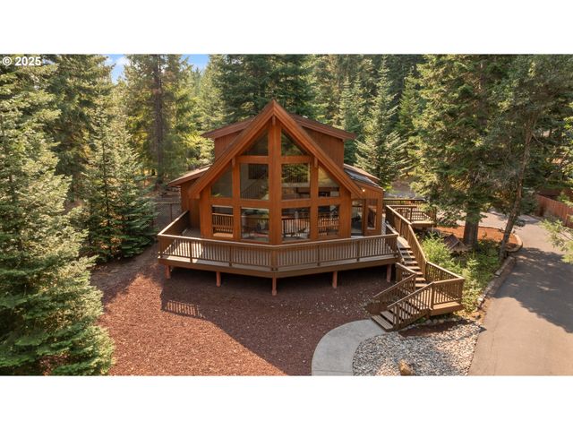 18 GREENWOOD Rd, Trout Lake, WA 98650