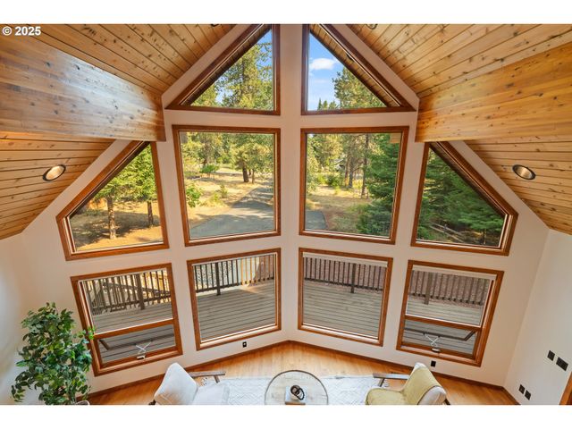 18 GREENWOOD Rd, Trout Lake, WA 98650