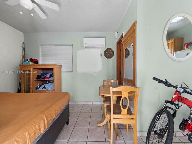 104 E 58th St 1, Hialeah, FL 33013