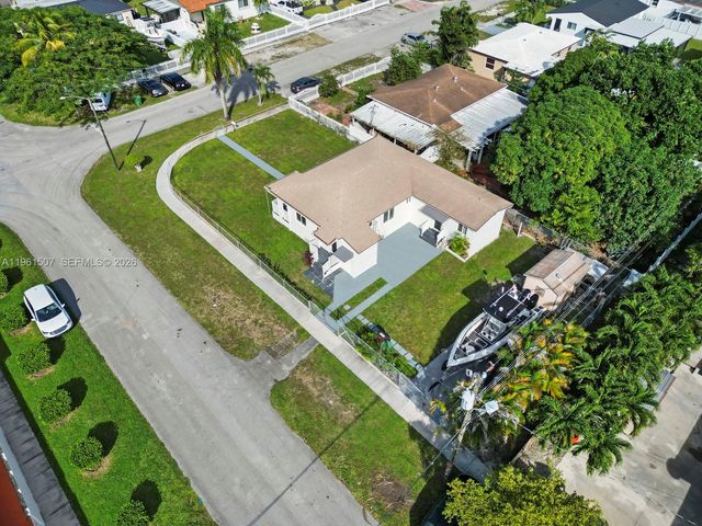 104 E 58th St 1, Hialeah, FL 33013