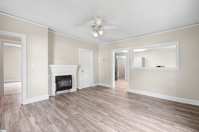 26 8th Street, Greer, SC 29651