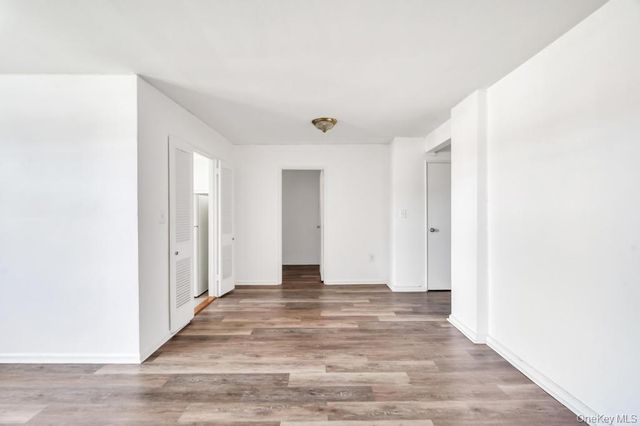 111 S Centre Avenue 2VV, Rockville Centre, NY 11570